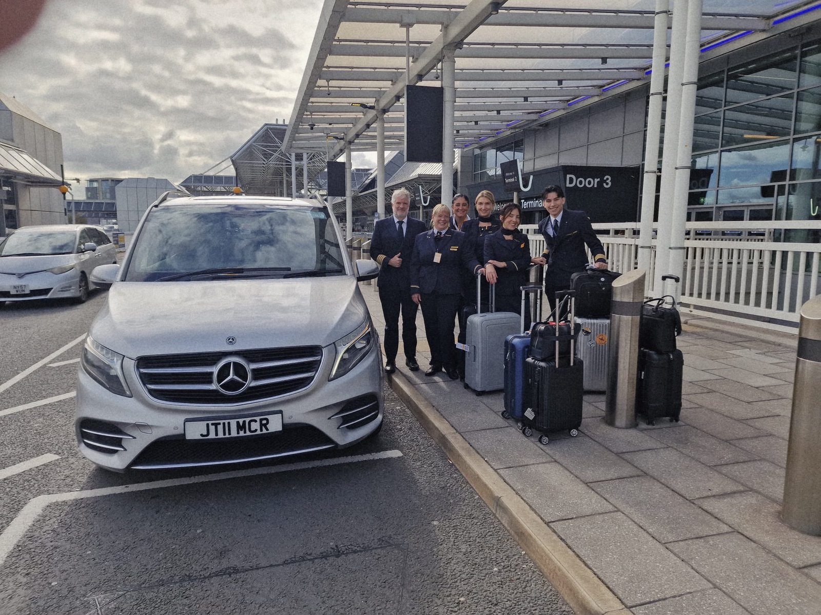 Luxury airport chauffeur transfer Manchester